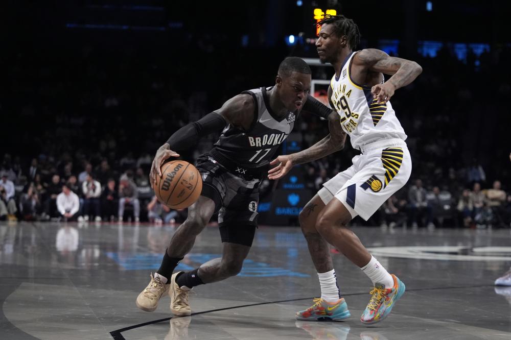 与队友拥抱 与队友拥抱